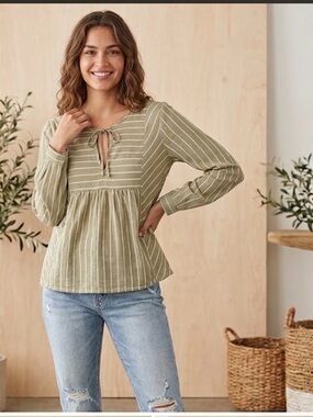 Lucky brand Women’s Olive Striped Tie-Front Peasant Top